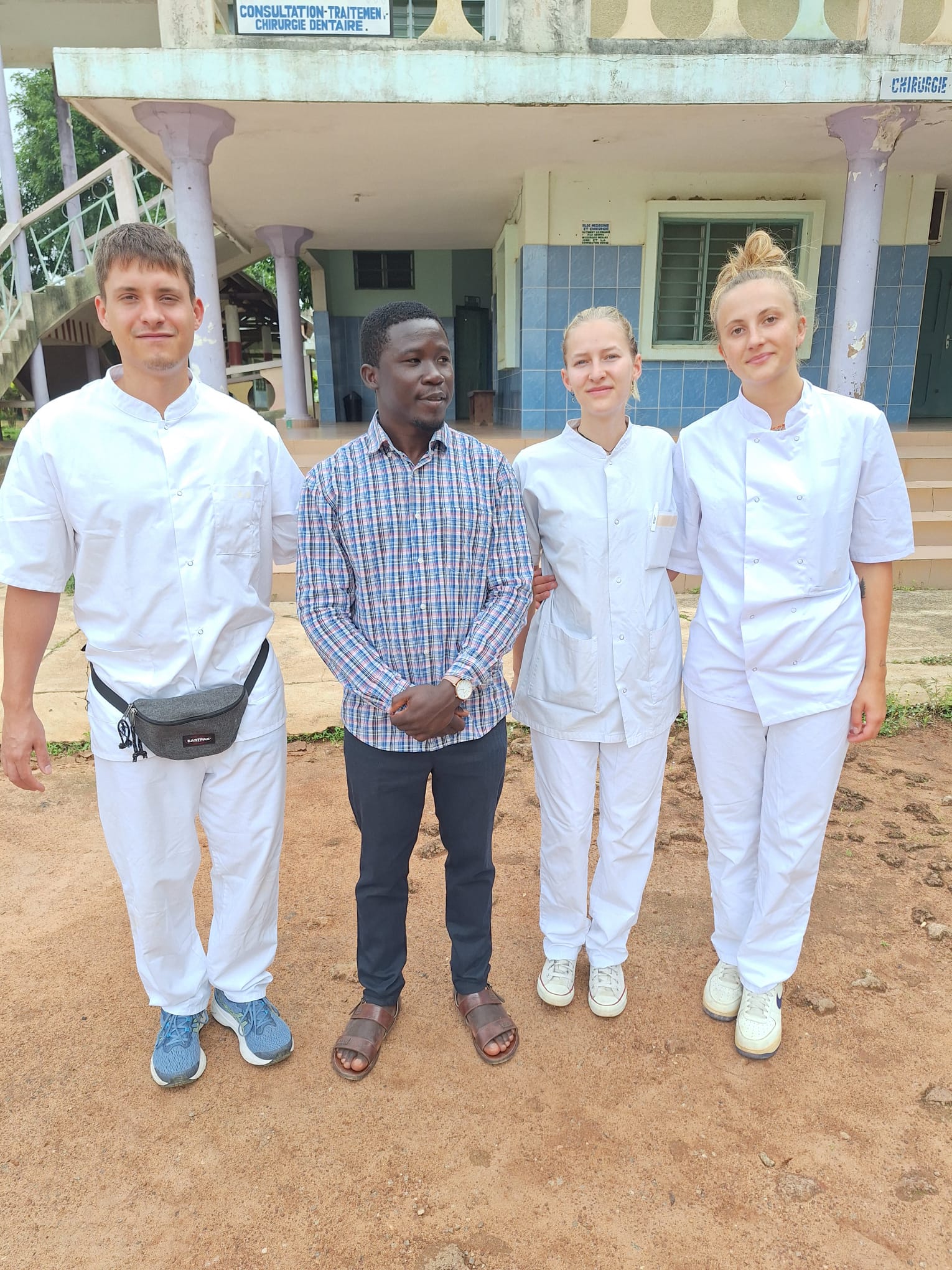 International volunteer mission organized by GRAND CŒUR for the Saint Padre Pio Hospital in N'Dali